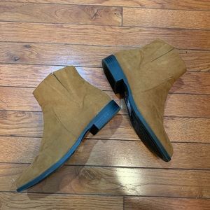 Forever 21 Ankle boots 7.5